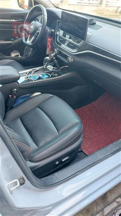 نيسان ألتيما